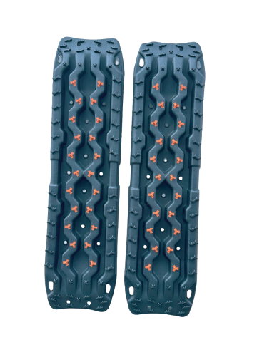 Heavy-Duty Recovery Traction Boards 1
